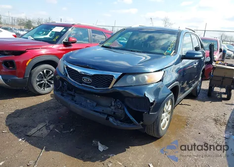 2011 Kia Sorento Lx V6 from USA, damaged, VIN 5XYKT4A24BG124079